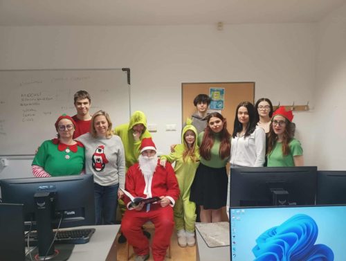 77c6adc3-5b2c-4d64-ad89-c35bb98a6b86