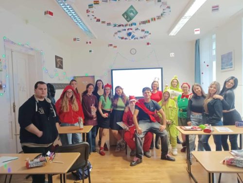 fef3bc35-84c8-4f25-aeeb-ce94751afec5