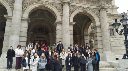 9a29854f-f373-4bfb-bd16-d331e28d37a4