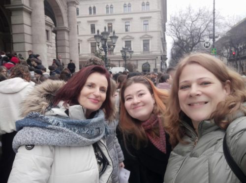 b5b9d922-4aff-4c74-aa2a-a463229745c9