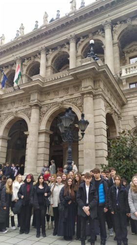 bac85c7d-933f-4c96-91a0-3c6e8264e8c4