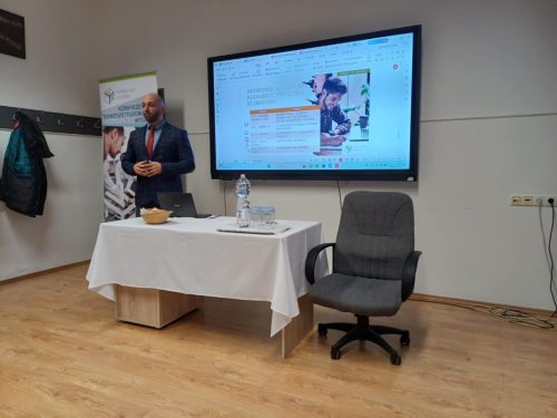 944a319d-c4b8-4544-892a-d7313b74ced8